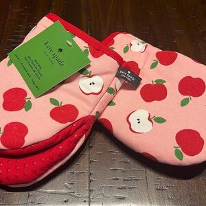 Kate Spade New York Apples Baking Cooking Mini Oven Mitts Set of 2